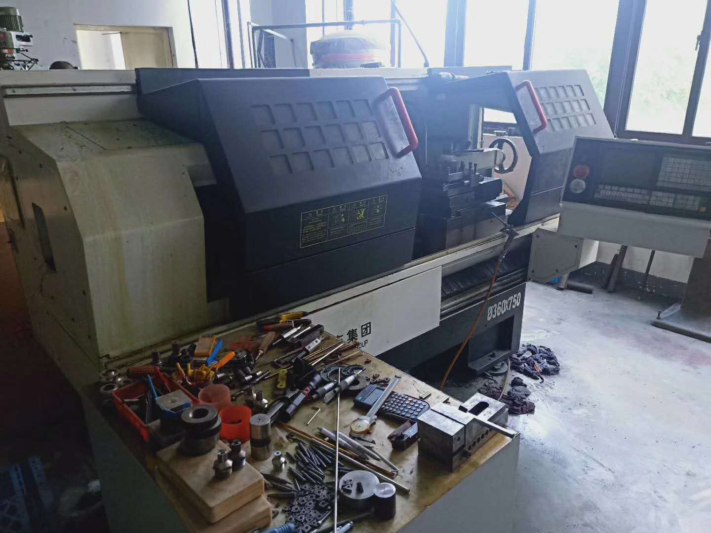 數(shù)控機械加工設(shè)備