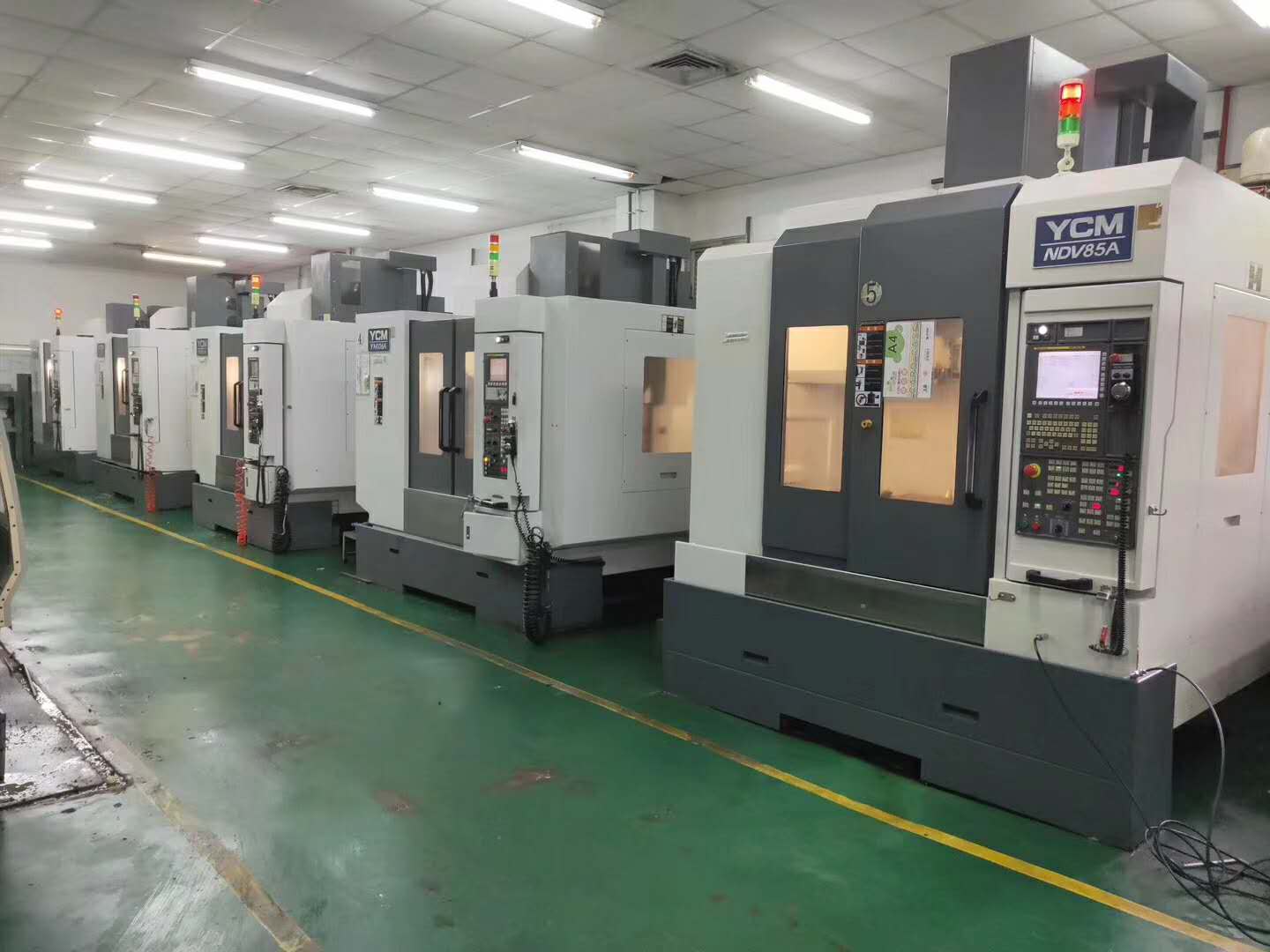 數(shù)控機械加工設(shè)備