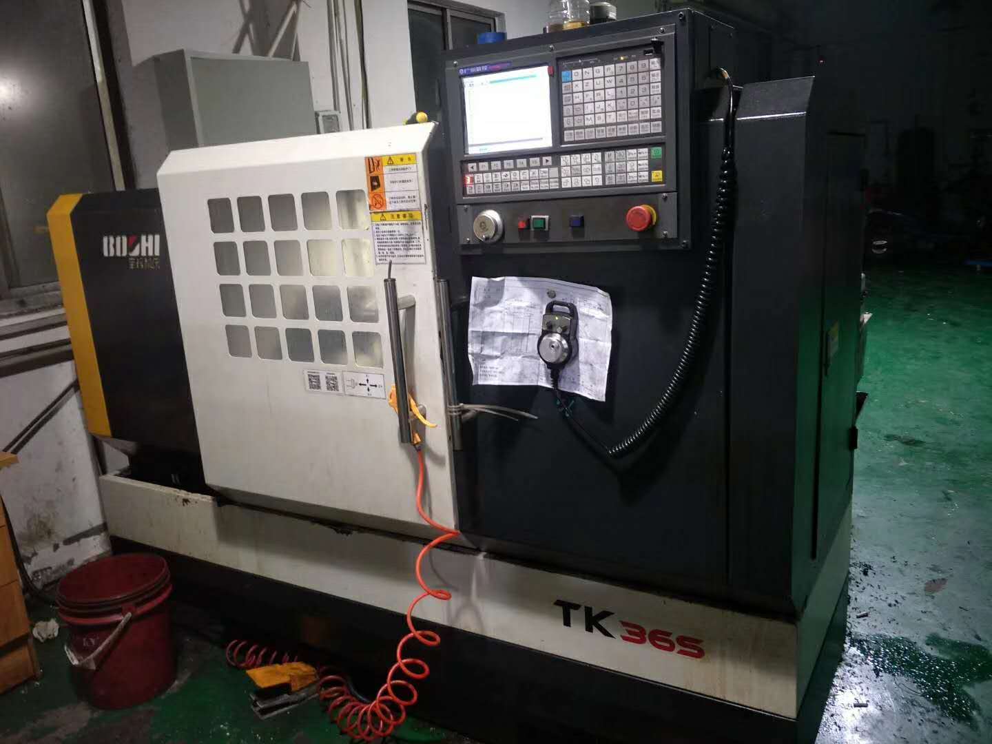 數(shù)控機械加工設(shè)備